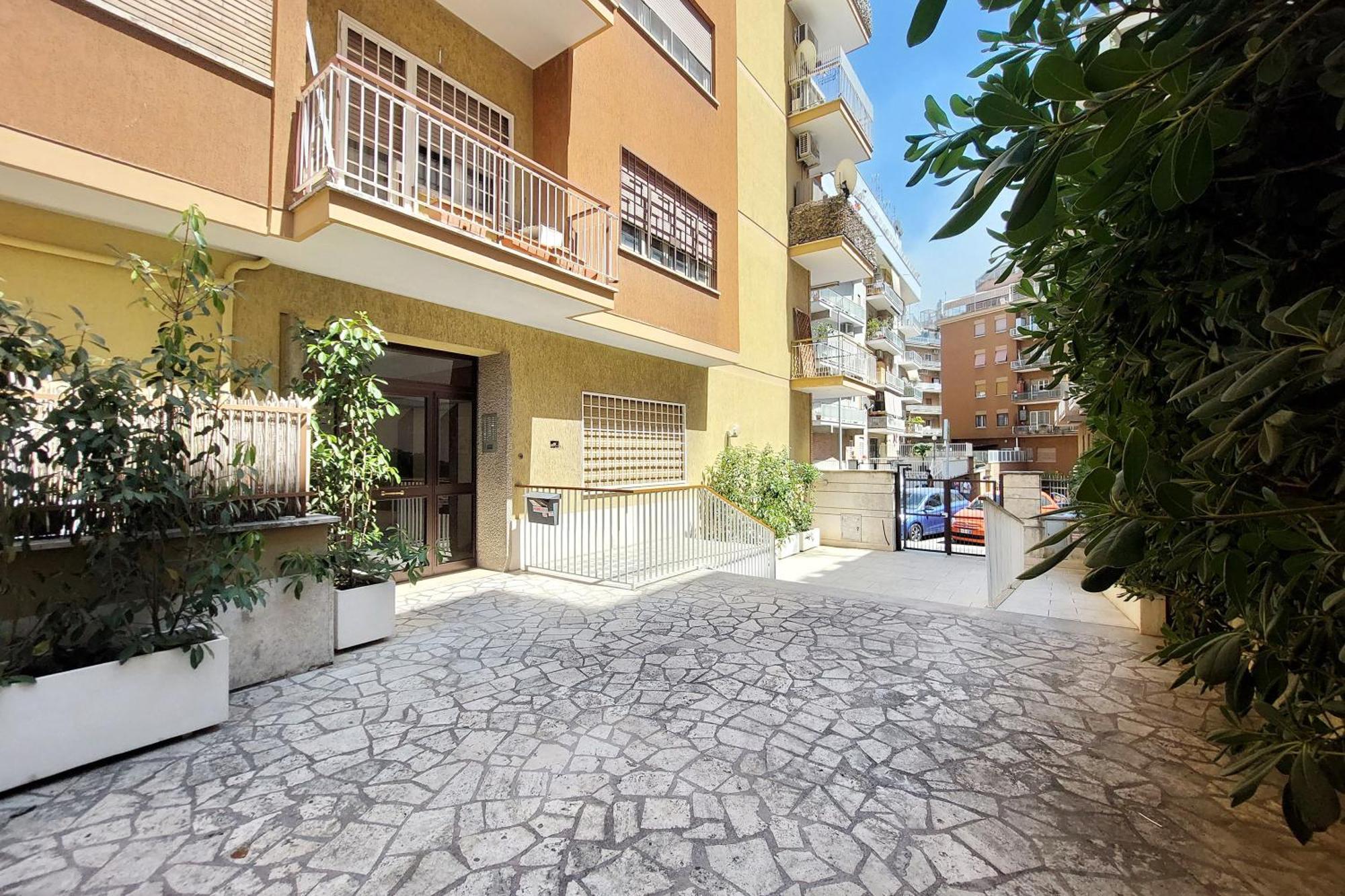 Victoria Apartment Рим Екстериор снимка