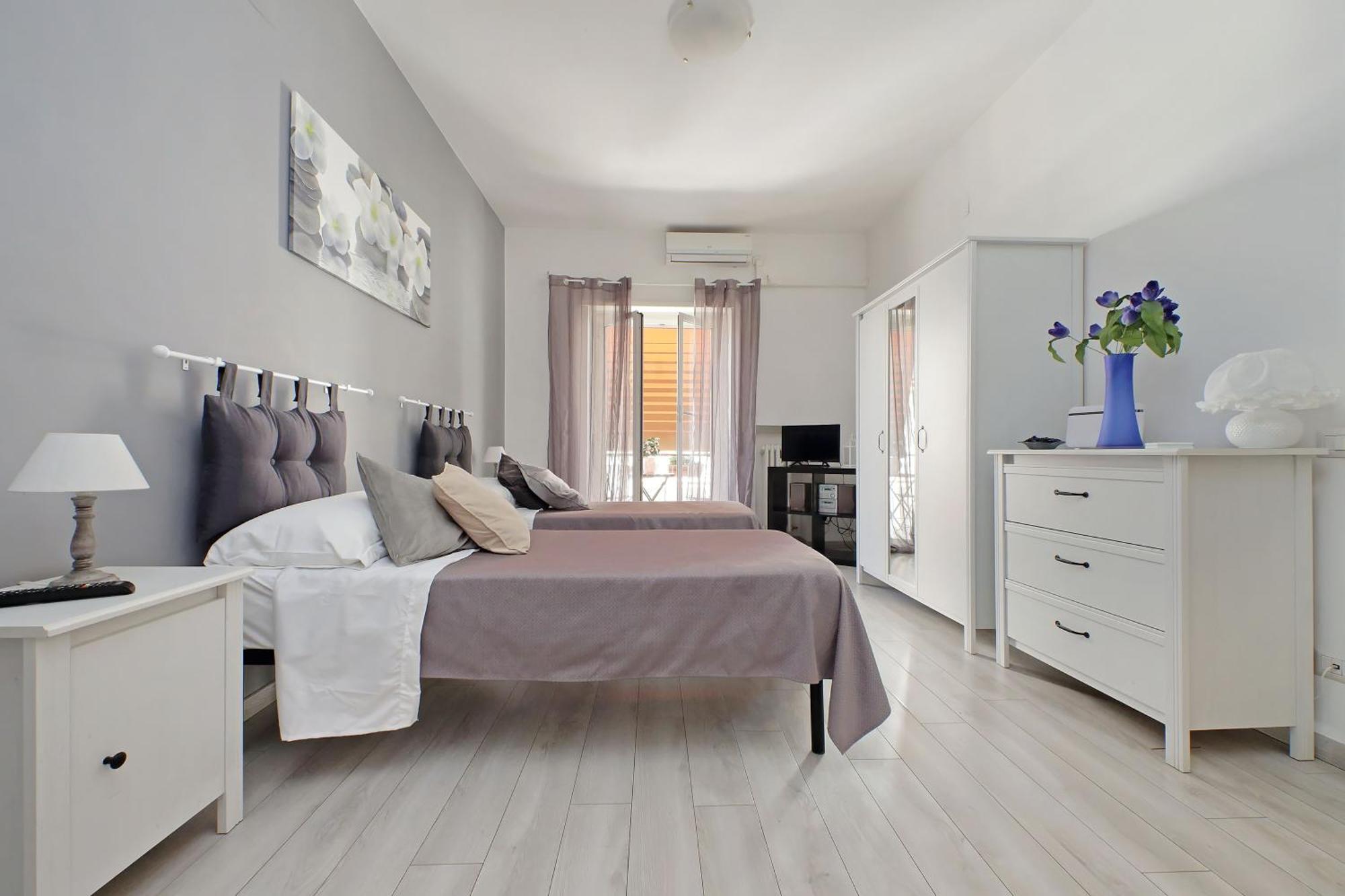 Victoria Apartment Рим Екстериор снимка