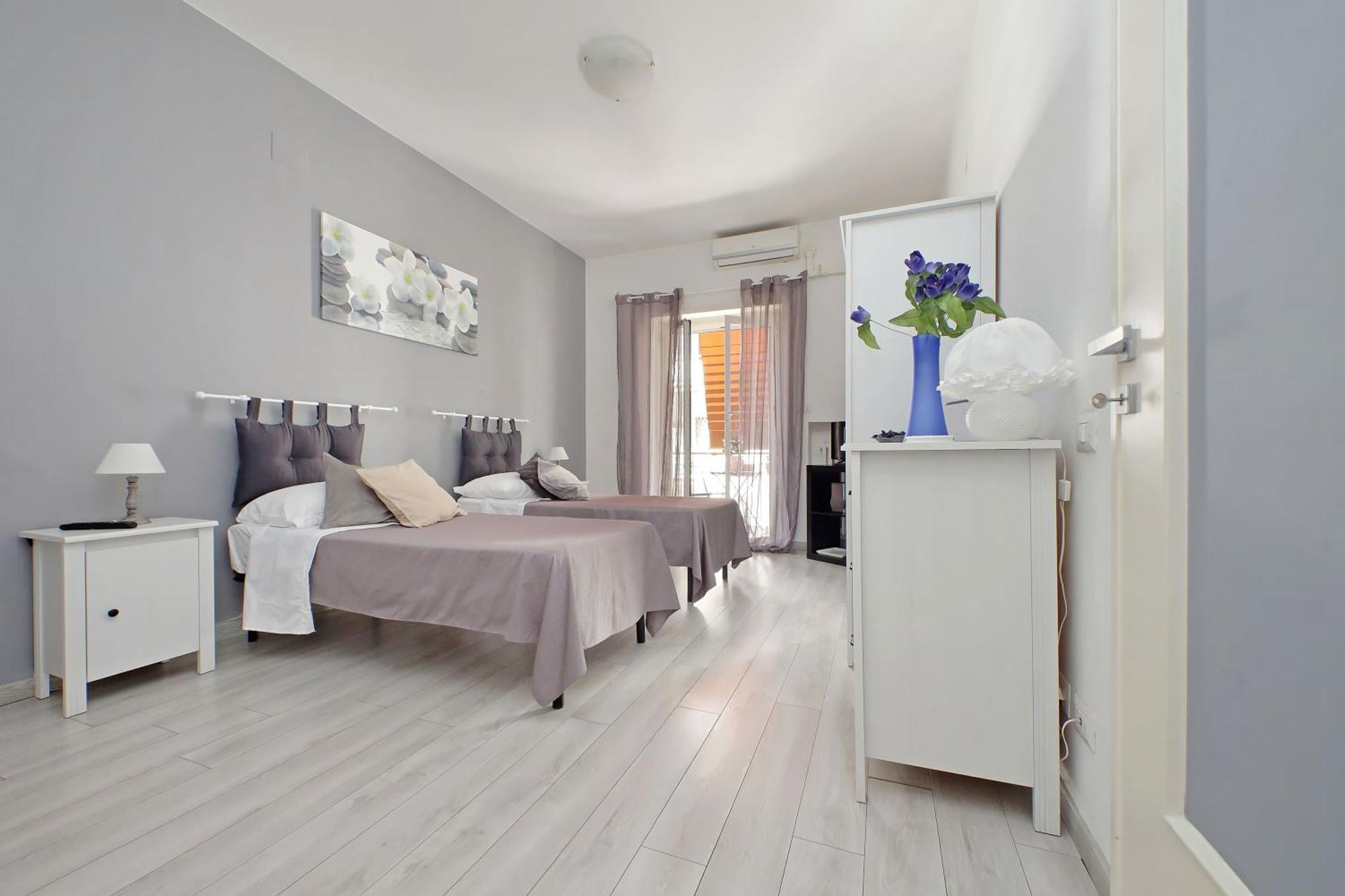 Victoria Apartment Рим Екстериор снимка